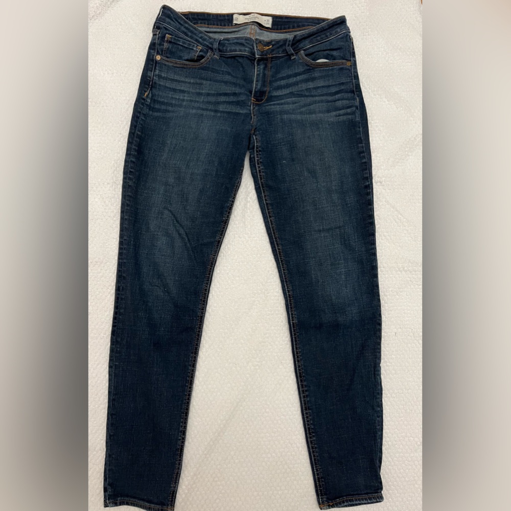 Abercrombie & Fitch Women's Dark Blue Skinny Jeans